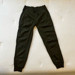 Lululemon dance studio jogger
